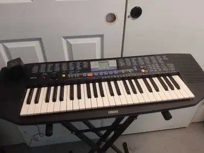 Yamaha PSR-78 Keyboard with power supply, View more