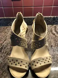Ladies beige high heeled sandal