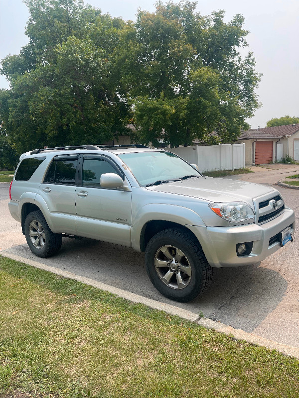 2007 Toyota 4Runner in Cars & Trucks in Winnipeg - Image 4