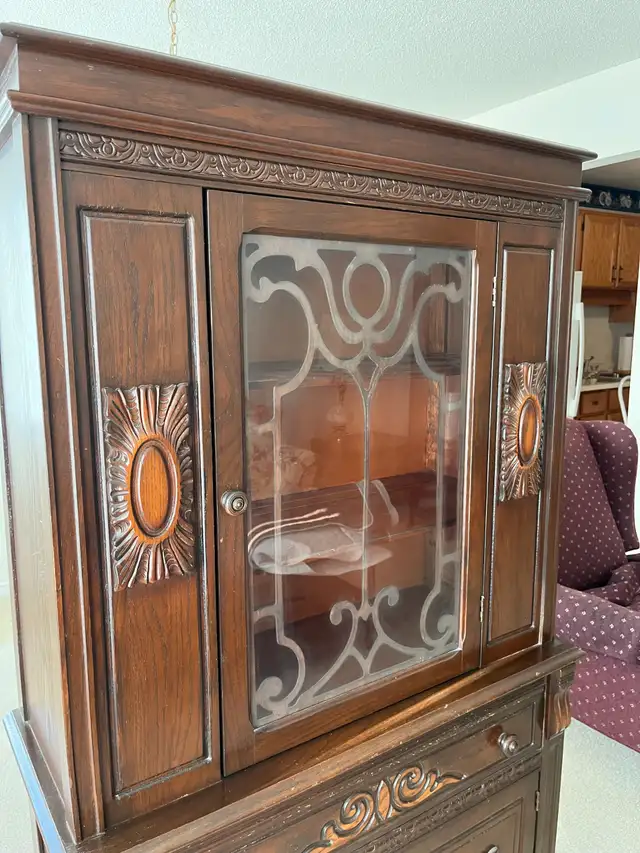 Solid Wood Display Cabinet in Hutches & Display Cabinets in Peterborough - Image 5