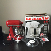 Kitchen Aid ARTISAN Mixer Red Tilt-Back head baking excellent