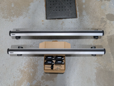 Selling a complete Thule Wingbar Evo Flush Rail kit, used only a few times on a 2023 Genesis GV70. E...
