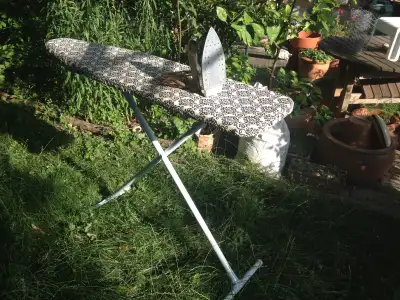 Collapsible Ironing Board in good/very good condition w/ Foam Padded Cover in clean, very good condi...