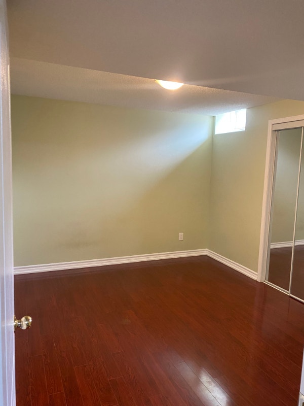 ROOM AVAILABLE FOR RENT, BRAMPTON, FEMALE ONLY Room Rentals
