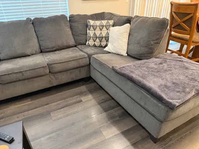 Gray Sectional Couch in Couches & Futons in Saint John - Image 3