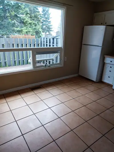 4bedrooms townhouse for rent