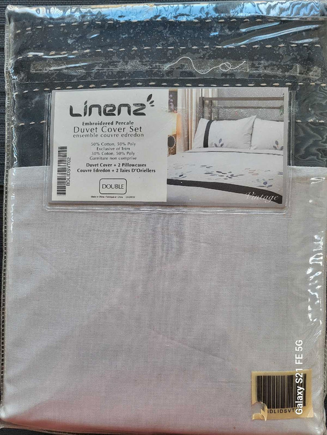 Double duvet cover set in Bedding in Peterborough - Image 4