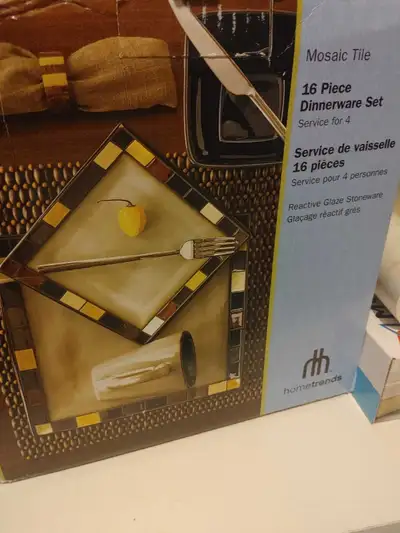 16 Piece Dinnerware Set, View more