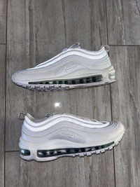 Air Max 97s “White Metallic Silver” Size 6Y Fits like a Wmns 7.5