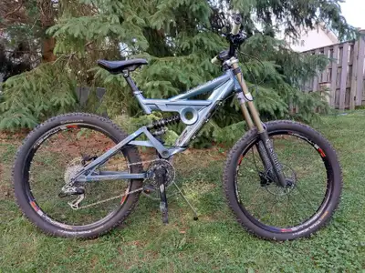 GT Ruckus I-Drive 7 freeride/downhill bike, View more