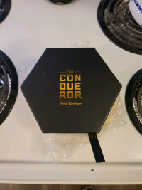 Conqueror Honeycomb Medal Display System