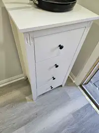 White dresser 