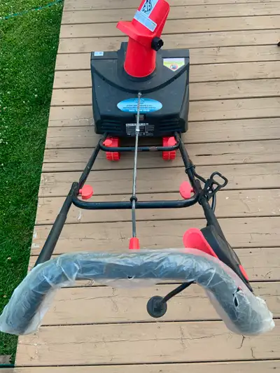 Electric snowblower with light, View more