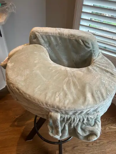 LIKE NEW BREST FRIEND NURSING PILLOW (SEE LISTING), View more