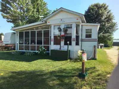 Maison de parc Breckenridge 40pi veranda fermer 12x20 patio ouvert 10x20 cabanon 8x10 meuble au gout...