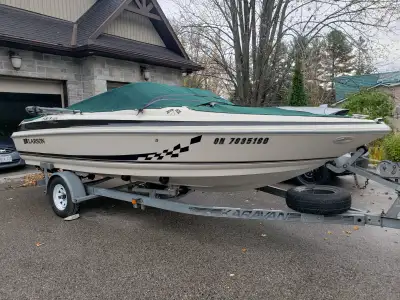 4.3L Mercruiser Engine – Great Condition This boat has been meticulously cared for, originally purch...