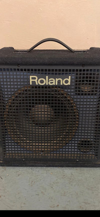Roland stereo mixing keyboard amplifier KC-300