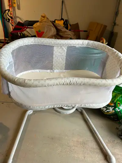 Halo Bassinet, View more
