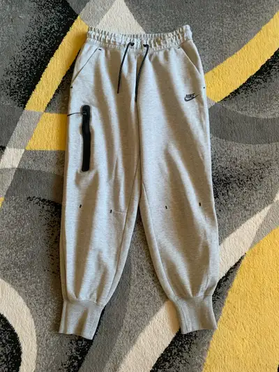 Nike Tech Fleece Pants Grey, View more