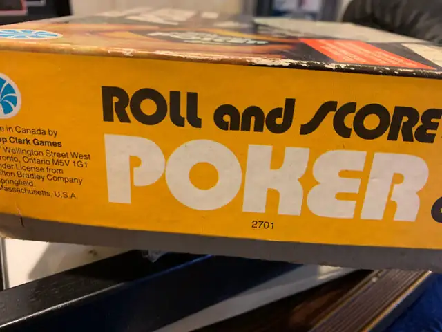Roll & Score Poker in Toys & Games in City of Toronto - Image 3