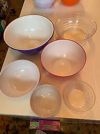 bowls for crafts or other art activities