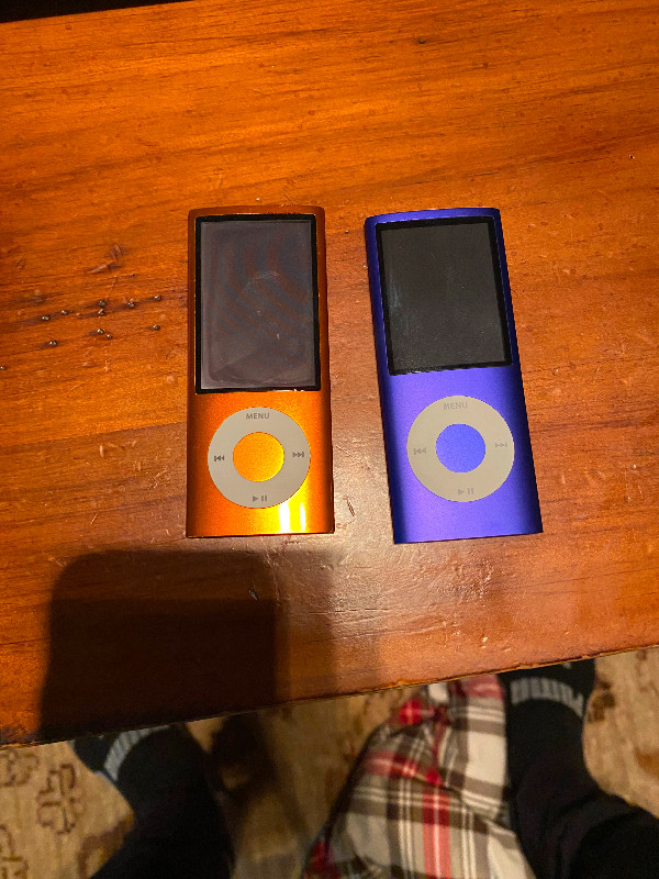 APPLE iPod Nano 4th Generation MC046C/A - $80 in iPods & MP3s in Markham / York Region - Image 2