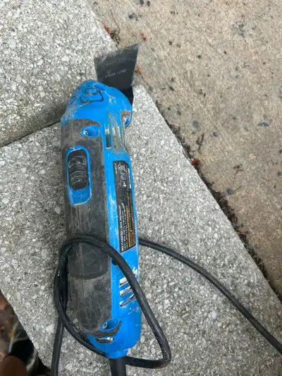 outils (perceuse, dremel, scie, etc.), View more