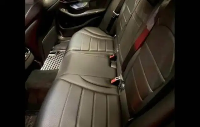 2019 Mercedes-Benz C300 4MATIC in Cars & Trucks in Tricities/Pitt/Maple - Image 9