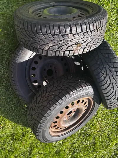 Need gone! - 4 studded Winter tires 225/60R/17 One is worn Make offer need gone asap !