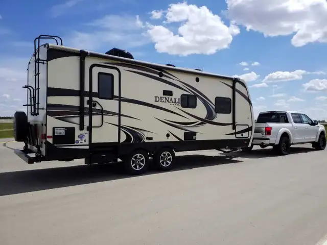 2015 Denali lite    Series M-2371 RB in Travel Trailers & Campers in Regina - Image 11