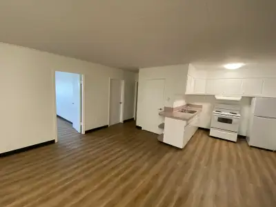 Available November 1st - $1650/mo +Utilities ➡ Send Email with Subject: “Main 202” to Receive an App...