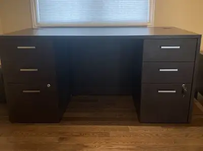 For sale: Expresso professional desk with matching end table. Close to mint condition (no obvious sc...