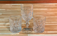 2 verres et 1 coupe en verre taillé à motif PINWHEEL (3/$10)