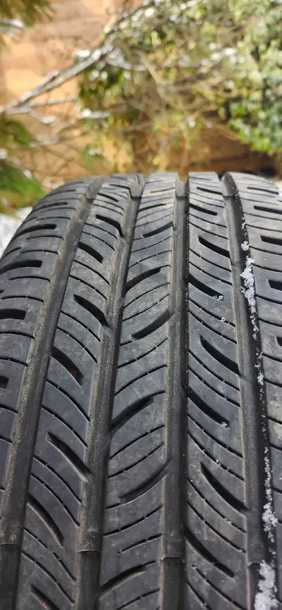 Selling a set of Michelin Pilot Sport 205/55/R16 All Season Tires + VW Rims + Spare Tire (Continenta...
