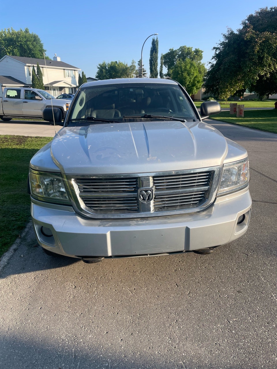 Dodge Dakota 2010 photo 2