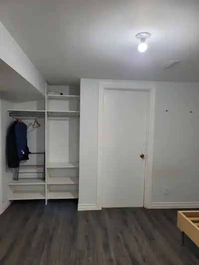 Looking for a roommate in a walkout basement in south Barrie. privet room with ensuite for a student...