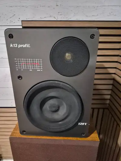 Vintage bookshelf speakers, View more