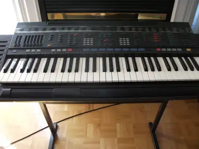 Yamaha PSR-4500 Synthesizer, View more