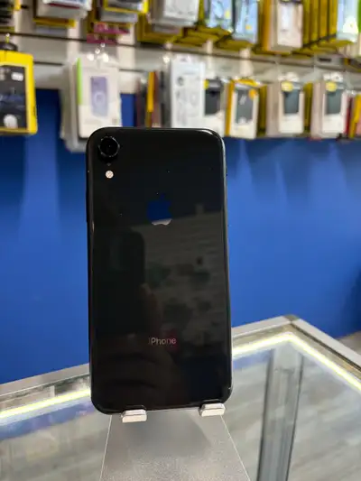 iPhone XR 256gb (Store Warranty), View more