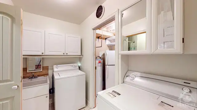 All Included, Bright Basement, House-Share, Furnished, April 1 in Room Rentals & Roommates in Ottawa - Image 5