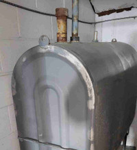 Oil furnace with oil tank