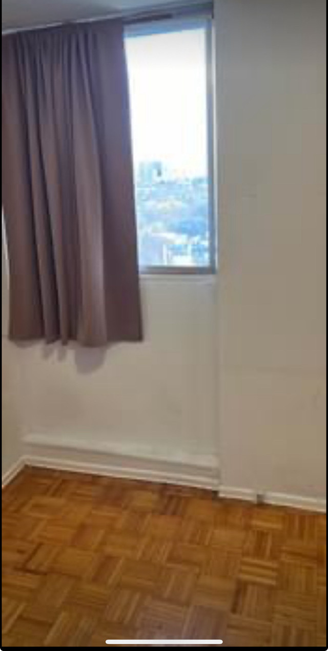 Room available for rent in Room Rentals & Roommates in City of Toronto - Image 3