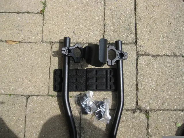 Road Bike Aerobars in Frames & Parts in Mississauga / Peel Region - Image 4