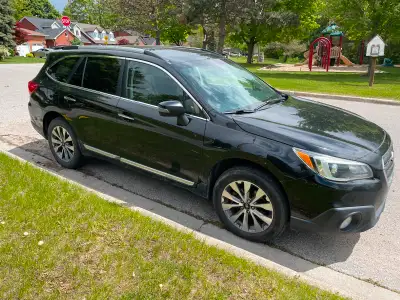 Subaru 2017 Subaru Outback Touring 3.6 222000 km Comes with new set of winter tires as well Battery...