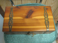 JEWELRY CASE WITH MIRROR
