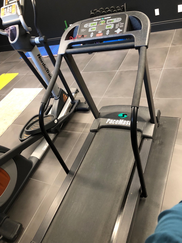 Treadmill dans Appareils d'exercice domestique  à Ville de Montréal - Image 2