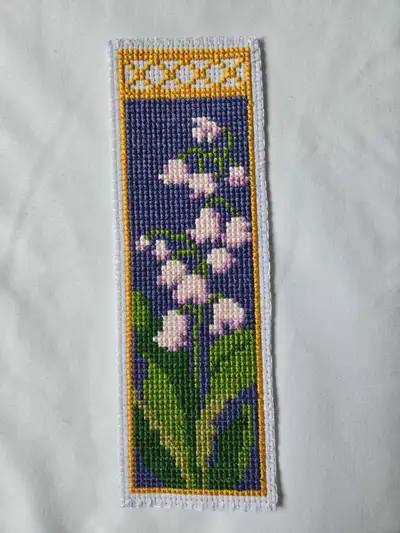 Signet au point de croix - Muguet, View more
