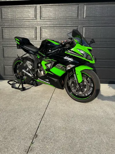 Selling my 2016 Kawasaki Ninja ZX-6R 636. The bike is in excellent condition and has been very well...