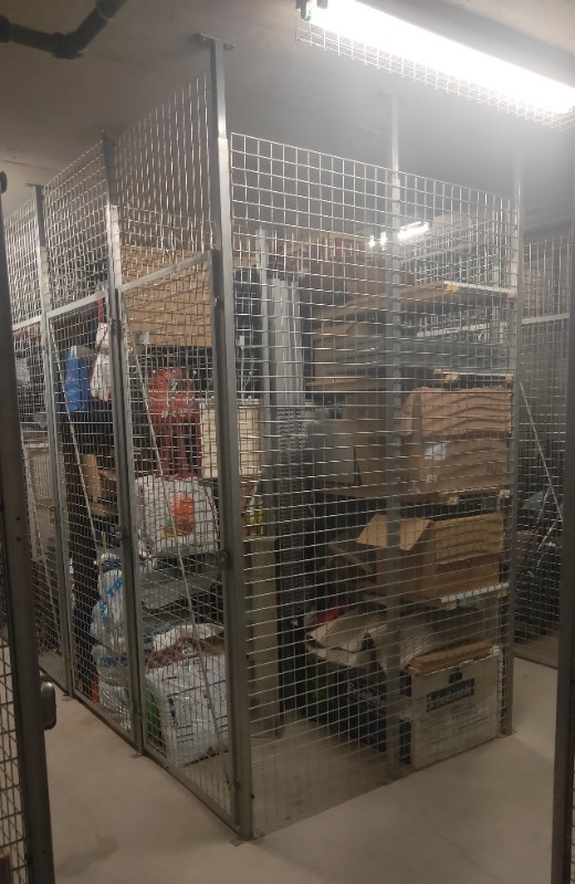 513Big Bachelor/Studio+locker+interior parking in condo FOR SALE — photo 3
