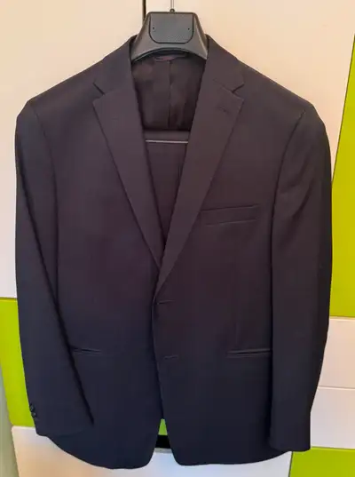 MICHAEL KORS Suit in Blue, Size 18R, LIKE NEW!, View more